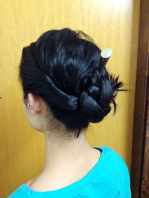 簪子盘发视频,古典美韵，一步到位